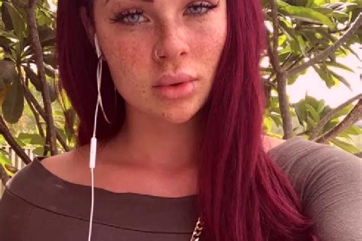 Eva, 26, a red green-eyed indian companion based in Santiuste de San Juan Bautista. Offering GFE, Girlfriend Experience, Roleplay. Available for incall and o...