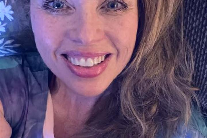 Eva, 26 — Escort in Claypool Hill, United States