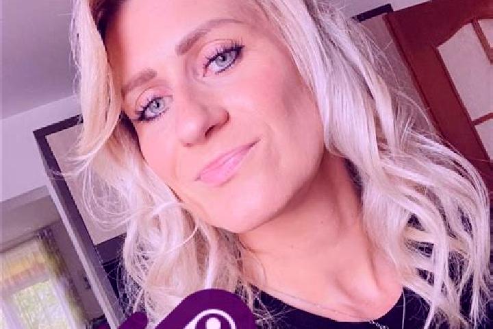 Eva, 26 — Escort in Hovorany, Czech Republic