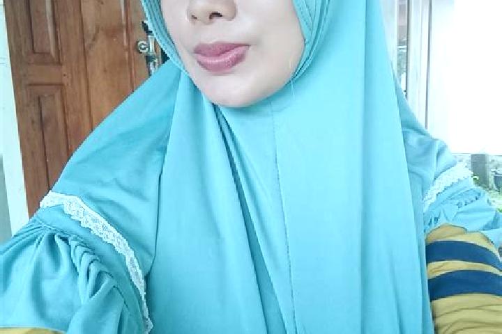 Eva, 26 — Escort in Walenrang, Indonesia