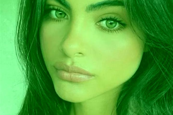 Eva, 27, a black brown-eyed indian companion based in Loma del Rio. Offering GFE, Girlfriend Experience. Available for incall and outcall, day and evening da...