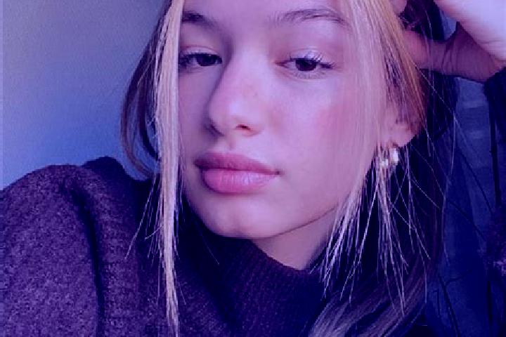 Eva, 27, a blonde brown-eyed indian companion based in Inkom. Offering OWO, Couples, Girlfriend Experience, Domination. Available for incall and outcall, day...