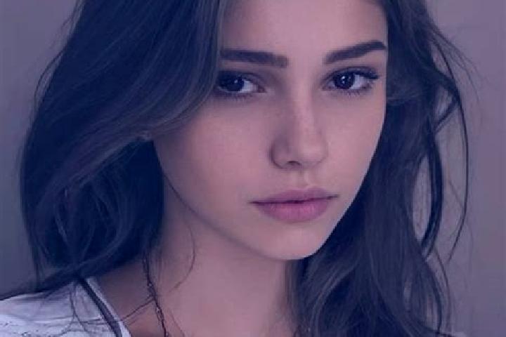 Eva, 27, a brunette hazel-eyed slavic companion based in Fareins. Offering Roleplay, Couples, 69. Available for incall and outcall, overnight bookings availa...