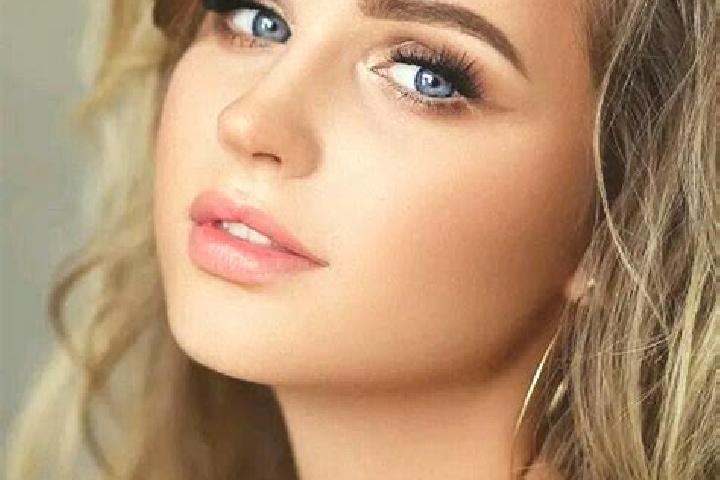 Eva, 27, a dark blonde blue-eyed mediterranean companion based in Lorn. Offering Overnight, Tantra, CIM. Available for incall and outcall, overnight bookings...