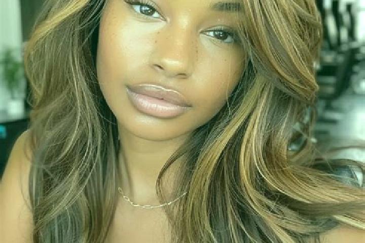 Eva, 27, a dark blonde brown-eyed mediterranean companion based in Concepcion. Offering GFE, Erotic Massage, Travel Companion. Available for incall and outca...