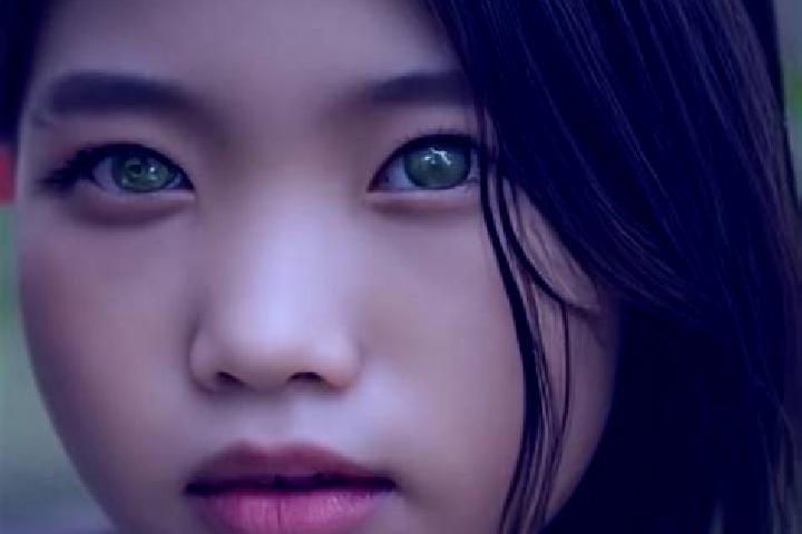 Eva, 27, a red green-eyed asian companion based in Gencosman. Offering Prostate Massage, Dinner Date, Tantra, Fetish. Available for incall and outcall, day a...