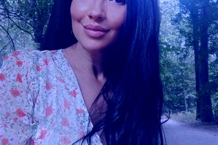 Eva, 27 — Escort in Bila Krynytsia, Ukraine