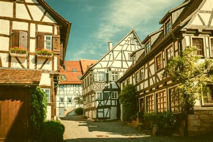 Eva, 27 — Escort in Dachswald, Germany