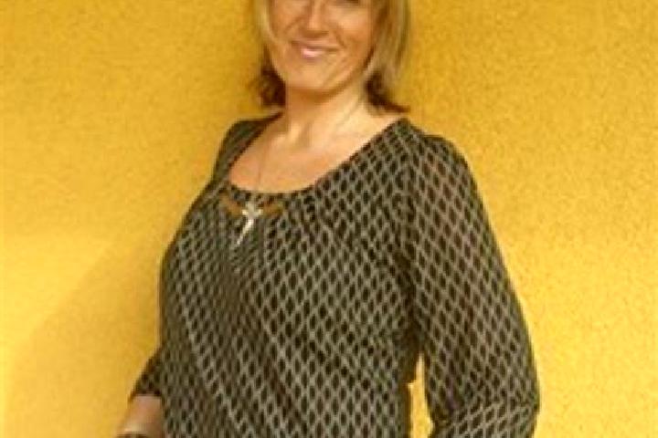 Eva, 27 — Escort in Dietach, Austria