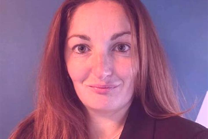 Eva, 27 — Escort in Fromental, France