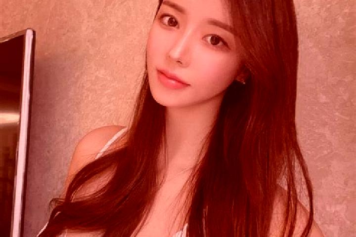 Eva, 27 — Escort in Harapankarya, Indonesia