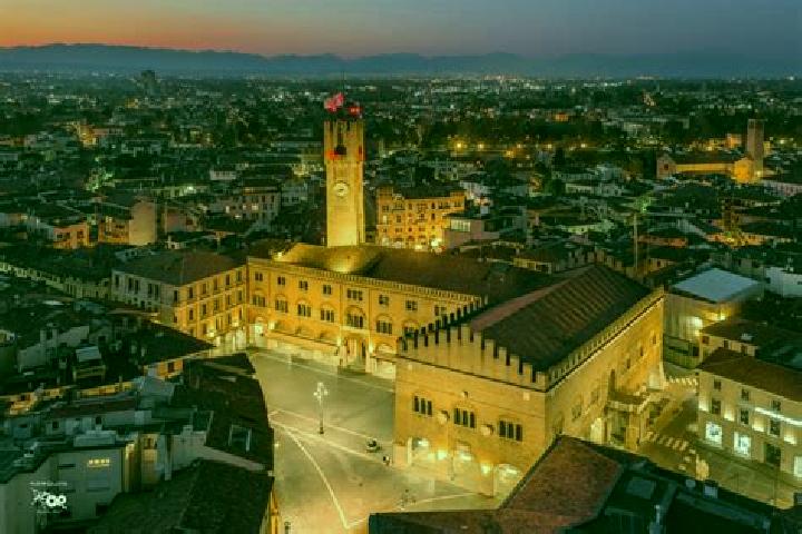 Eva, 27 — Escort in Riese Pio X, Italy