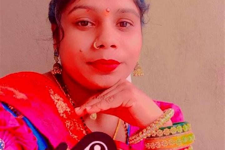 Eva, 27 — Escort in Tamgaon, India