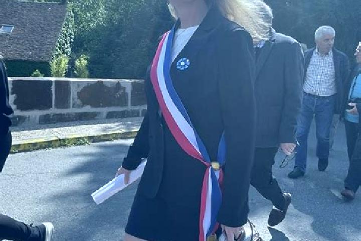 Eva, 27 — Escort in Vailly-sur-Sauldre, France