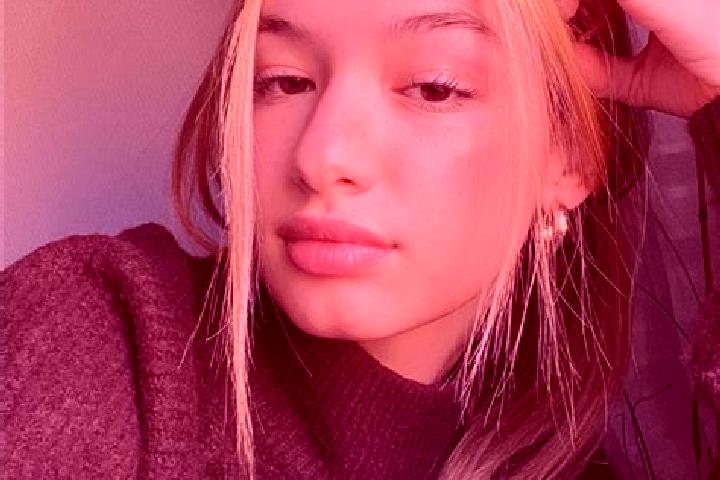 Eva, 28, a blonde brown-eyed indian companion based in Golbahar. Offering Deep French Kissing, 69, Massage. Available for incall and outcall, day and evening...
