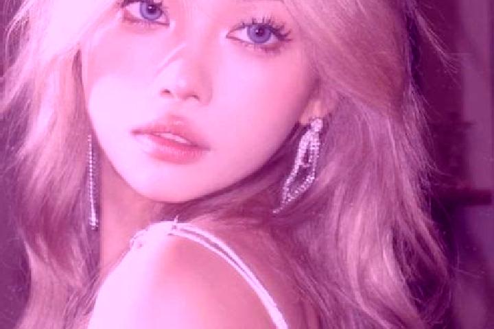 Eva, 28, a blonde grey-eyed asian companion based in Kozluk. Offering BDSM, Party Girl, 69, Roleplay. Available for incall and outcall, overnight bookings av...