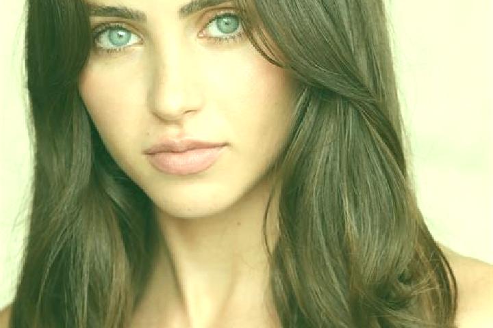 Eva, 28, a brunette brown-eyed mediterranean companion based in Villa Carlos Paz. Offering GFE, Dinner Date, Party Girl, Tantra. Available for incall and out...