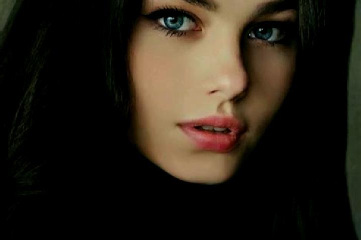 Eva, 28, a brunette grey-eyed caucasian companion based in Vorden. Offering Roleplay, Travel Companion, Duos, Striptease. Available for incall and outcall, d...