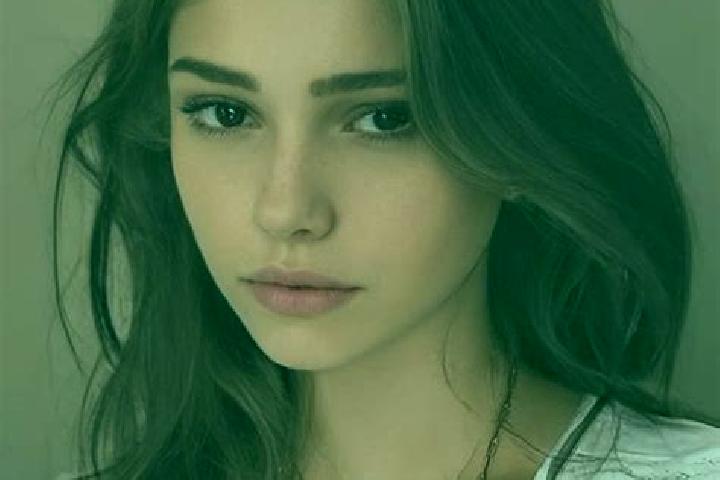 Eva, 28, a chestnut grey-eyed slavic companion based in Yinjiacheng. Offering Overnight, Roleplay, Girlfriend Experience. Available for incall and outcall, d...