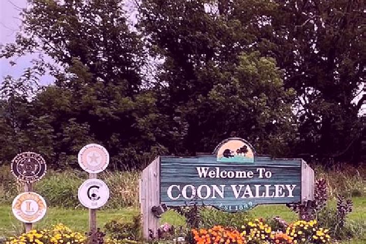 Eva, 28 — Escort in Coon Valley, United States