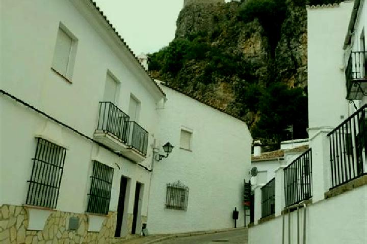 Eva, 28 — Escort in La Roca de la Sierra, Spain