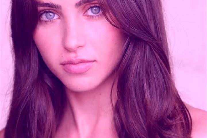 Eva, 29, a brunette brown-eyed latina companion based in Akatsi. Offering 69, A-Level, Fetish. Available for incall and outcall, day and evening dates.