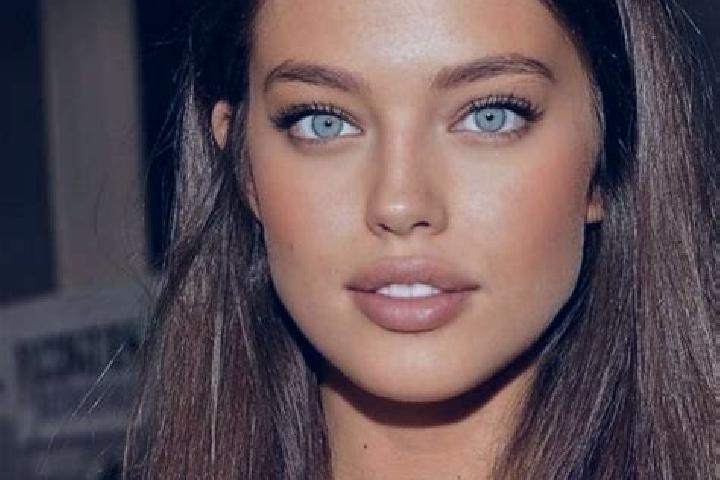 Eva, 29, a brunette grey-eyed mediterranean companion based in Miguel de la Madrid (El Panuelo). Offering Party Girl, Domination. Available for incall and ou...