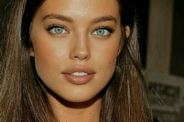 Eva, 29, a chestnut dark-eyed caucasian companion based in Ramain. Offering Travel Companion, GFE, OWO. Available for incall and outcall, overnight bookings ...