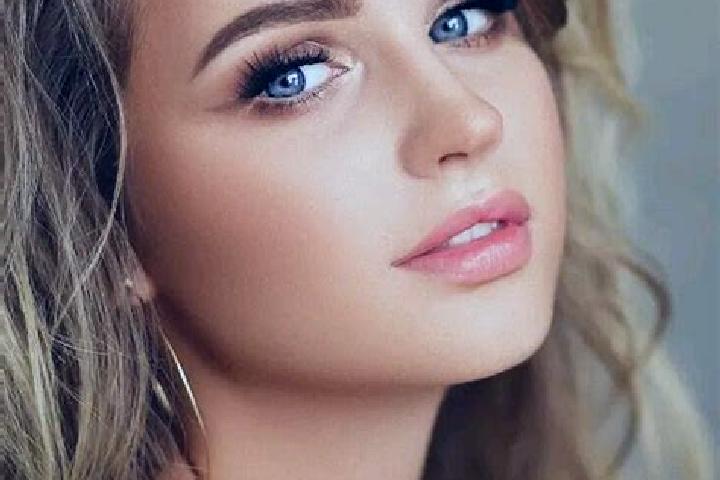 Eva, 29, a dark blonde blue-eyed caribbean companion based in Mbanga. Offering CIM, Deep French Kissing, A-Level, Domination, Striptease. Available for incal...