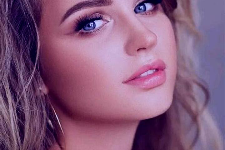 Eva, 29, a dark blonde blue-eyed ebony companion based in Debre Werk . Offering Travel Companion, Couples, Tantra, CIM, GFE. Available for incall and outcall...