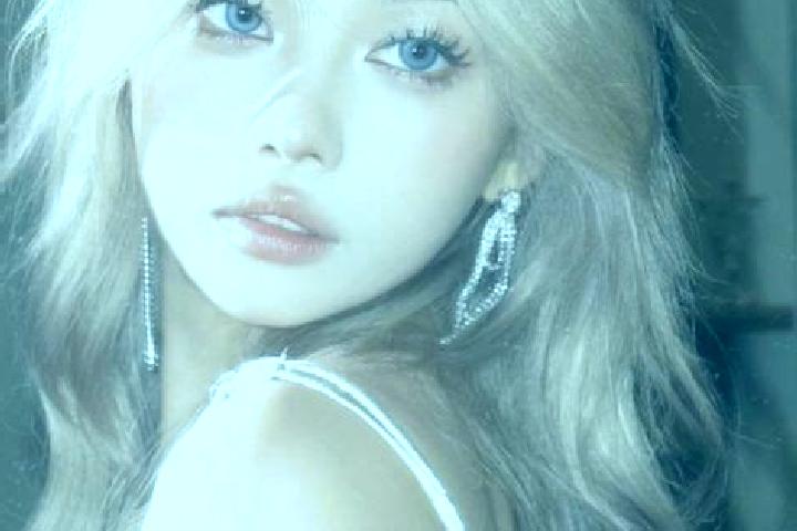 Eva, 29, a platinum blonde grey-eyed asian companion based in Shizhong. Offering Duos, Tantra, Overnight. Available for incall and outcall, overnight booking...