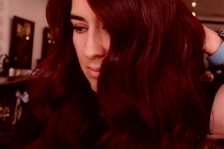 Eva, 30, a auburn dark-eyed middle eastern companion based in La Barreta. Offering Fetish, Massage, Party Girl. Available for incall and outcall, overnight b...