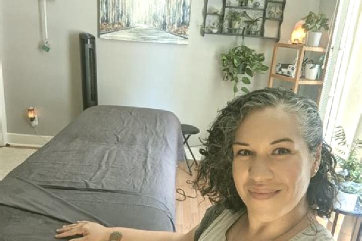 Eva, 30, a black dark-eyed mixed companion based in Barrett Town. Offering GFE, Striptease, Travel Companion, Massage, Deep French Kissing. Available for inc...