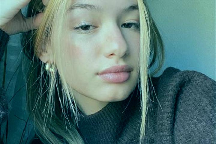 Eva, 30, a blonde brown-eyed middle eastern companion based in Bulu. Offering Striptease, Massage, Deep French Kissing. Available for incall and outcall, day...