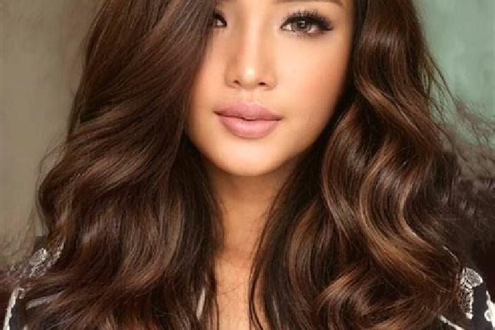 Eva, 30, a chestnut brown-eyed asian companion based in Futan. Offering 69, Tantra, Deep French Kissing, Party Girl. Available for incall and outcall, overni...