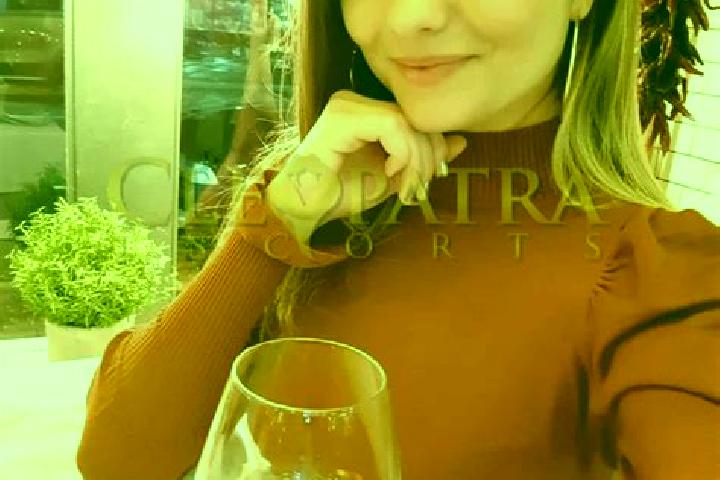 Eva, 30, a red dark-eyed mixed companion based in Sannieshof. Offering Overnight, Dinner Date, Domination, OWO, Tantra. Available for incall and outcall, day...