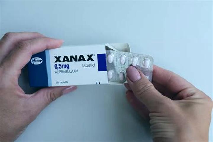 Eva, 30 — Escort in A Xan, Vietnam