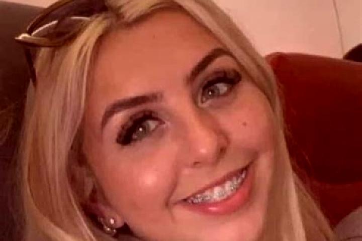 Eva, 30 — Escort in Bodedern, United Kingdom