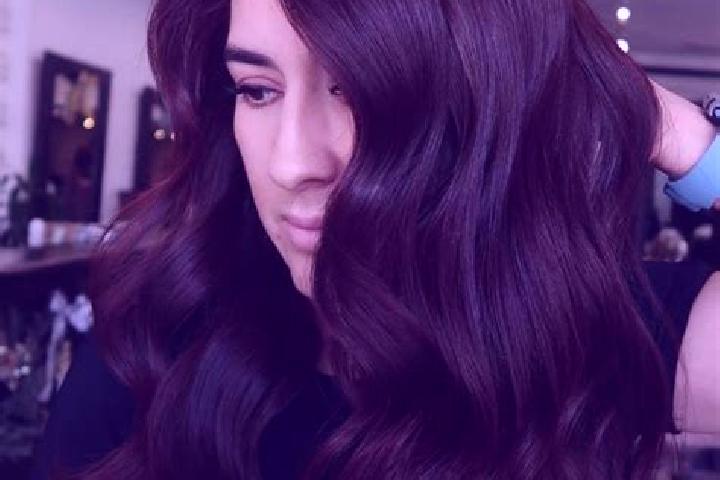 Eva, 31, a auburn dark-eyed latina companion based in Pangradin Satu. Offering Roleplay, OWO, Domination, Deep French Kissing. Available for incall and outca...