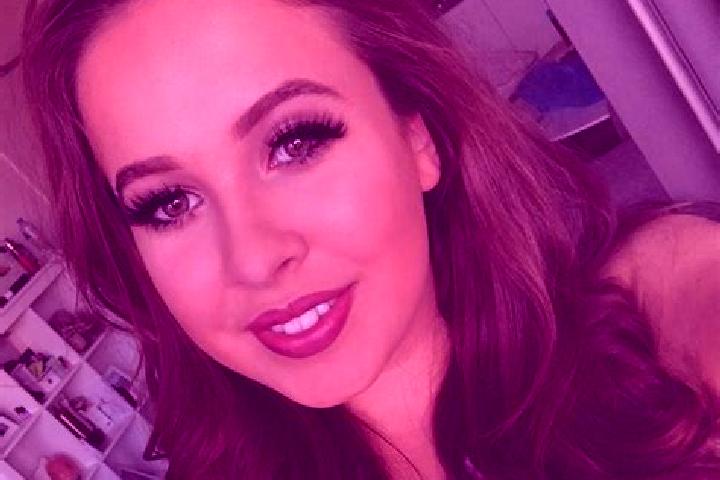 Eva, 31, a auburn grey-eyed ebony companion based in Steinau an der Strasse. Offering Prostate Massage, 69, Girlfriend Experience. Available for incall and o...
