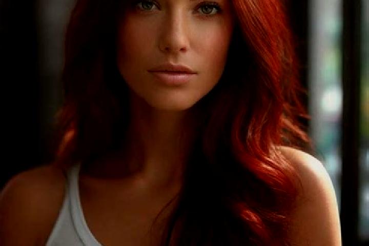 Eva, 31, a auburn hazel-eyed caucasian companion based in Kapaya. Offering Party Girl, A-Level, Deep French Kissing. Available for incall and outcall, day an...