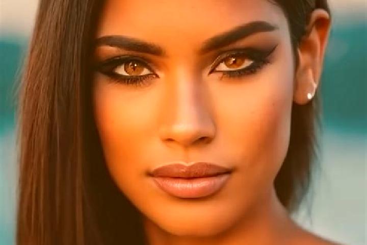 Eva, 31, a black dark-eyed latina companion based in Heshang. Offering 69, Erotic Massage, Roleplay, Party Girl. Available for incall and outcall, overnight ...