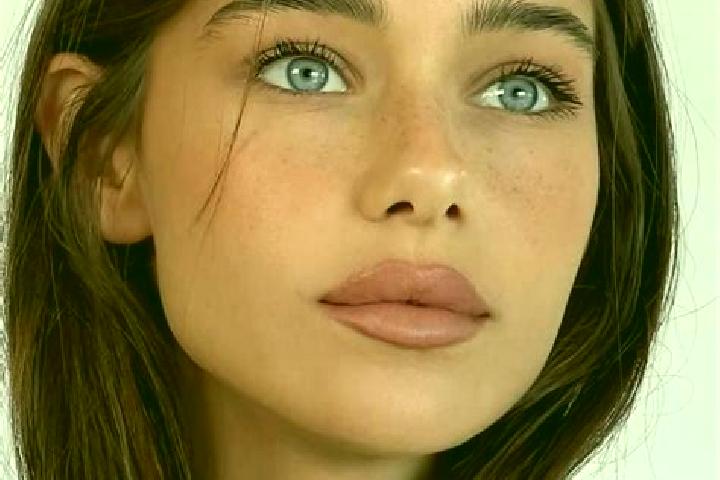 Eva, 31, a brunette brown-eyed caucasian companion based in Saco dos Limoes. Offering Prostate Massage, Dinner Date, A-Level. Available for incall and outcal...