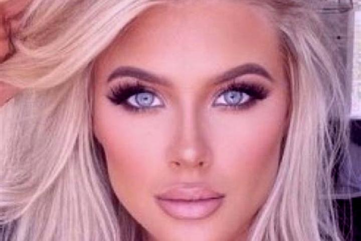 Eva, 31, a platinum blonde dark-eyed caribbean companion based in Medouneu. Offering Travel Companion, Fetish, Roleplay, Overnight, GFE. Available for incall...