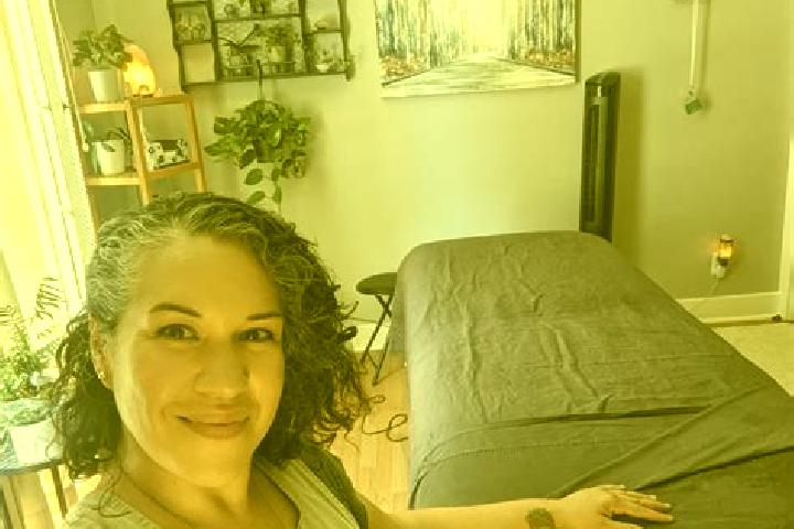 Eva, 31, a red brown-eyed ebony companion based in Wilsdruff. Offering Travel Companion, Erotic Massage, Prostate Massage, CIM. Available for incall and outc...