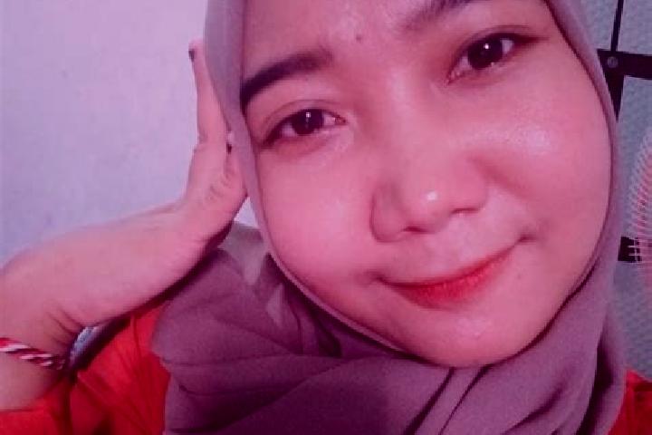 Eva, 31 — Escort in Kemantren Satu, Indonesia