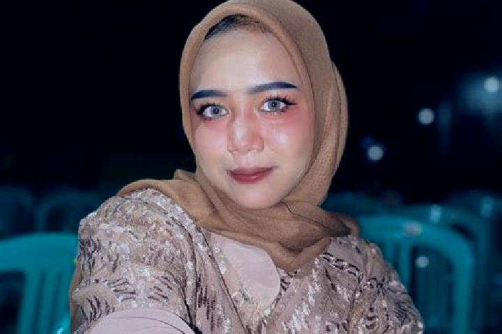 Eva, 31 — Escort in Nangah Pinoh, Indonesia