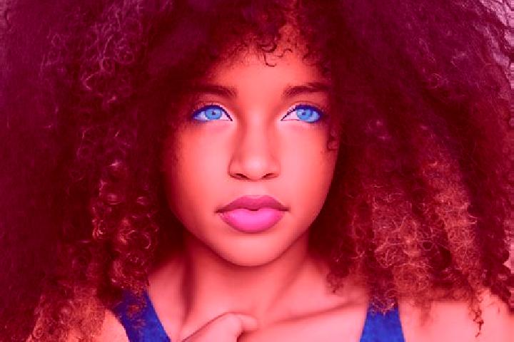 Eva, 32, a black blue-eyed ebony companion based in Coron. Offering Striptease, Duos, Erotic Massage, Massage, 69. Available for incall and outcall, overnigh...