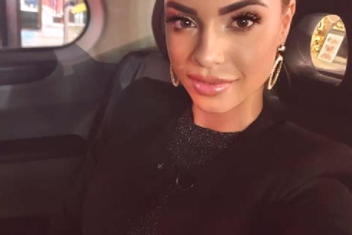 Eva, 32, a black brown-eyed european companion based in At Samat. Offering Duos, Travel Companion, Girlfriend Experience, Dinner Date. Available for incall a...