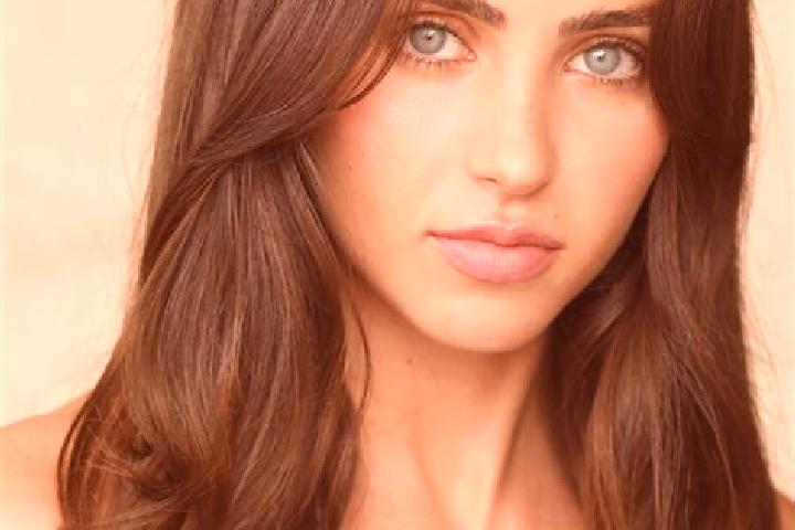 Eva, 32, a brunette brown-eyed latina companion based in Desmarchais-Crawford. Offering CIM, Fetish, Massage, Erotic Massage. Available for incall and outcal...